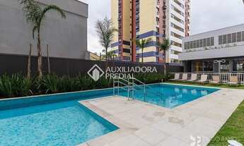 Imagem 2: PORTO ALEGRE - Apartamento Padrão - Farroupilha