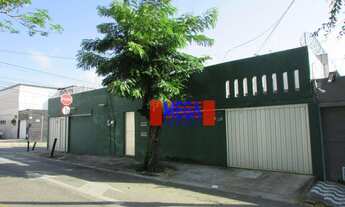 Imagem: Casa com 4 quartos para alugar no Bairro