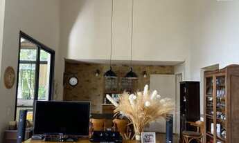 Imagem 1: Casa de condomínio sobrado para venda tem 900 metros quadrados com 3 quartos