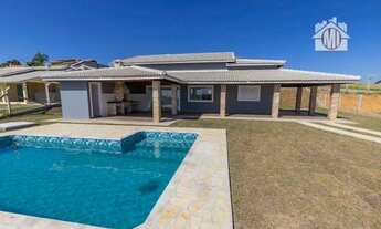 Imagem 2: Linda chácara com escritura em condomínio, 3 quartos, piscina, bem localizada, à venda, 10