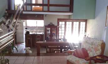 Imagem 2: PORTO ALEGRE - Casa Padrão - Hípica