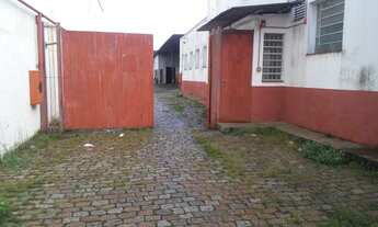 Imagem 2: Depósito com 1900m² na Rua 25 de Fevereiro, bairro Navegantes