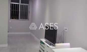 Imagem 2: Excelente apartamento reformado 2 quartos com vista da Praia de Icaraí