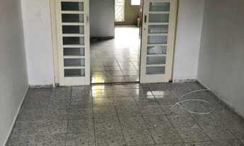 Imagem 4: CASA COM VARANDA