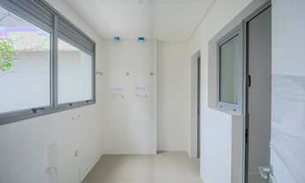 Imagem 2: Apartamento de 3 suítes e 3 vagas de garagem à venda em Jurerê Internacional