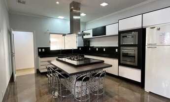 Imagem 4: Casa em Condomínio para Venda em Aparecida de Goiânia, Vila Santos Dumont, 4 dormitórios