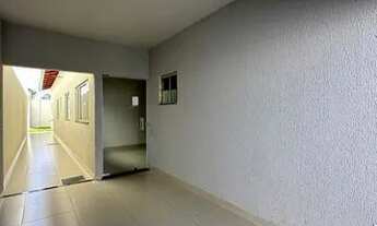 Imagem 4: Casa 3 quartos com suíte toda no porcelanato e muito quintal no Jardim Veneza em Ap. de Go