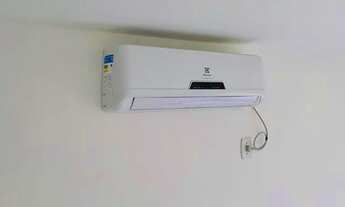 Imagem 6: Linda Kitnet na Carvoeira (ao lado da UFSC)- Apenas Mulheres