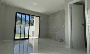 Imagem: Sobrado para venda tem 140 metros quadrados