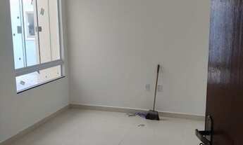 Imagem 6: Lindo duplex independente com acabamento em porcelanato e ampla área de lazer com piscina