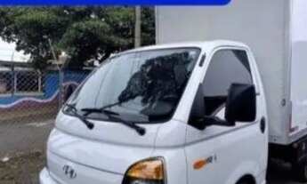 Imagem: Frete baú caminhão pequeno