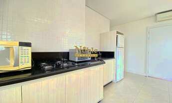 Imagem 4: Mobiliado com 02 dormitórios sendo uma suíte - 100m do mar / Vaga de garagem / No coração