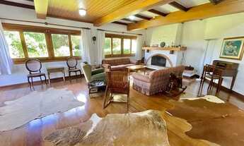 Imagem 3: Casa em meio a natureza próxima ao centro de Campos do Jordão