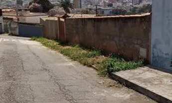 Imagem 5: Terreno murado 290m2