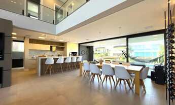 Imagem 5: Casa mobiliada e decorada à beira do lago com 05 suítes á venda em Xangri-lá - Condomínio