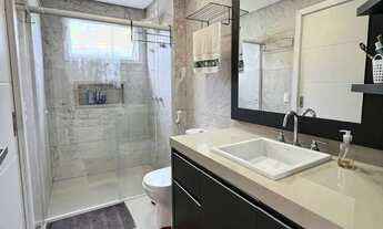 Imagem 2: Casa com área gourmet, salão de festas com isolamento acústico e linda vista permanente pa