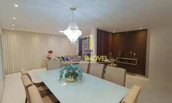 Imagem 3: Casa com 5 quartos sendo 3 suítes, área gourmet com jacuzzi, piscina aquecida, em Bairro B