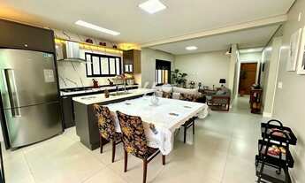 Imagem 2: Casa 3 Quartos, sendo 2 suítes Pedra Branca 160m² - imv