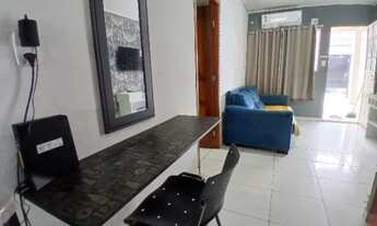 Imagem 6: PQ ficar em um hotel? Fique em de casa de aluguel de temporda. Até 3 quartos, ar e Wifi