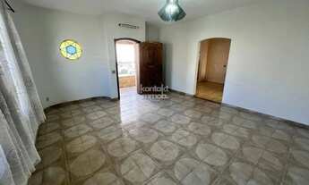 Imagem: Casa térrea com 2 dormitórios e edícula