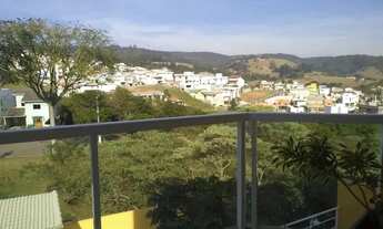 Imagem 2: Sobrado para aluguel e venda tem 380 metros quadrados com 4 quartos