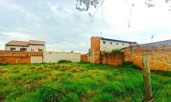 Imagem: Terreno Plano de 374m² para Locação na