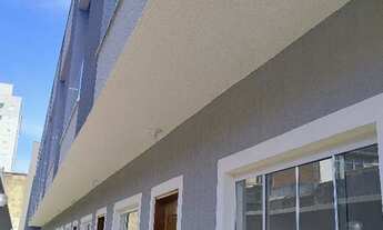 Imagem: Sobrado de condomínio fechado com duas