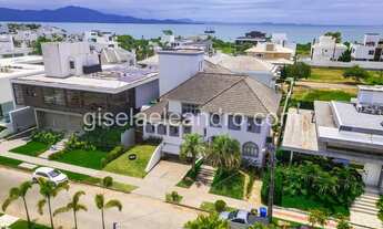 Imagem 2: Charmosa casa grande, 100 metros do mar em Jurere Internacional