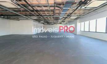 Imagem: Cobertura corporativa com 2.696,75m² no