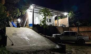 Imagem: Casa grande no lago azul em loteamento fechado