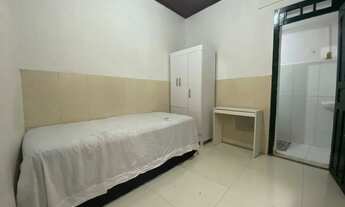 Imagem: Suite em casa compartilhada (Mulheres