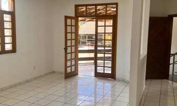 Imagem: Alugo/ Vendo casa no bairro Castália