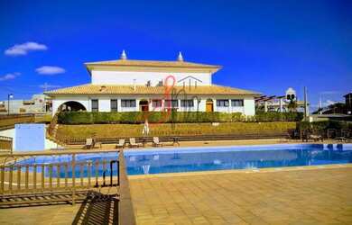 Imagem 2: Casa em Condomínio para Venda em Sorocaba, Condomínio Ibiti Reserva, 3 dormitórios, 3 suít