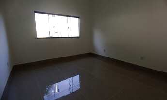 Imagem 5: Casa de 3 Quartos com Quintal Grande Acabamento de Alto Padrão