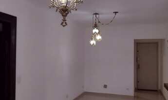 Imagem 2: Apartamento com 2 quartos, vista para o mar e 1 vaga demarcada