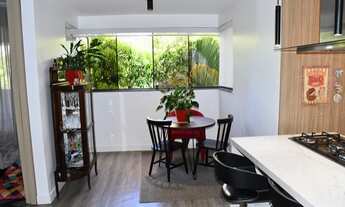 Imagem 3: SQN 402 Maravilhoso Apartamento de 2 q, Reformadissimo, cozinha gourmet com 2 banheiros