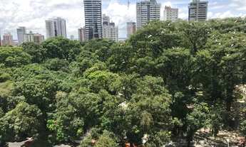 Imagem: Privilege totalmente mobiliado com roupas