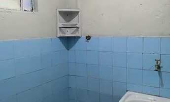 Imagem 6: Casa aluga 550 quarto cozinha e banheiro