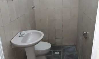 Imagem 5: Alugo casa um quarto sala cozinha banheiro área coberta