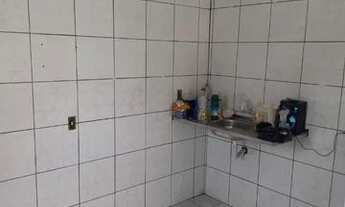 Imagem 4: ALUGO casa com 02/4 e 01 suite R$700