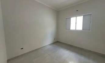 Imagem 7: Três quartos, sendo um suíte - Área gourmet e amplo espaço de terreno