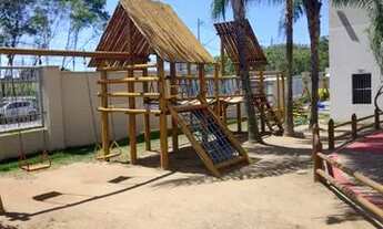 Imagem 2: Apartamento Espaçoso de 2 Quartos em Localização Privilegiada