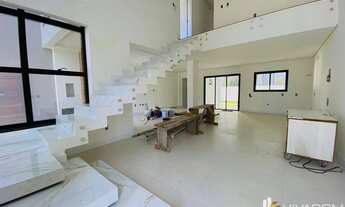 Imagem 2: Casa com 3 Quartos e 2 banheiros em condomínio fechado