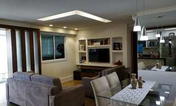 Imagem 3: Apartamento com planta de 3 quartos,transformados em 2, reformado no Bora Bora Barra