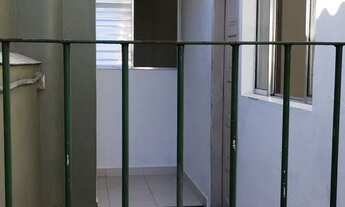 Imagem: Aluguel de casa três cômodos, sem garagem