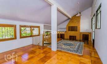 Imagem 1: PORTO ALEGRE - Casa Padrão - Petrópolis