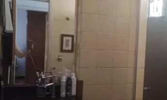 Imagem 2: VENDO APARTAMENTO 2 QUARTOS NO SETOR BUENO. Apartamento com 2 Quarto(s) e 1 banheiro(s) à