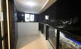 Imagem 7: Apartamento para aluguel e venda possui 139 metros quadrados com 4 quartos