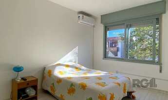 Imagem 5: Apartamento 2 dormitórios ensolarado, com vaga de garagem no Menino Deus