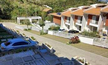 Imagem 5: Casa de 3 dormitórios (1 suítes) e 2 vagas de garagem no bairro Sambaqui, em Florianópolis